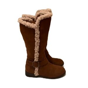Girls There About Fuzzy boots, Color brown/Beige, Size 12